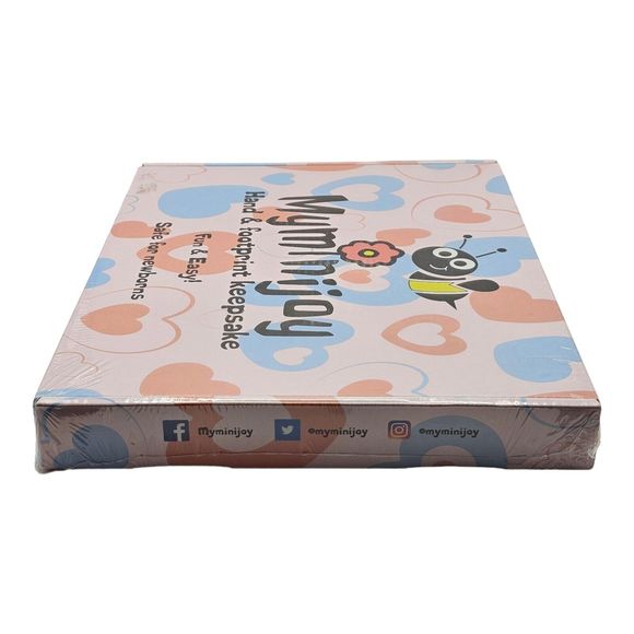 MyMiniJoy Baby Hand and Footprint‎ Picture Frame and imprint Kit - Picture 3 of 4